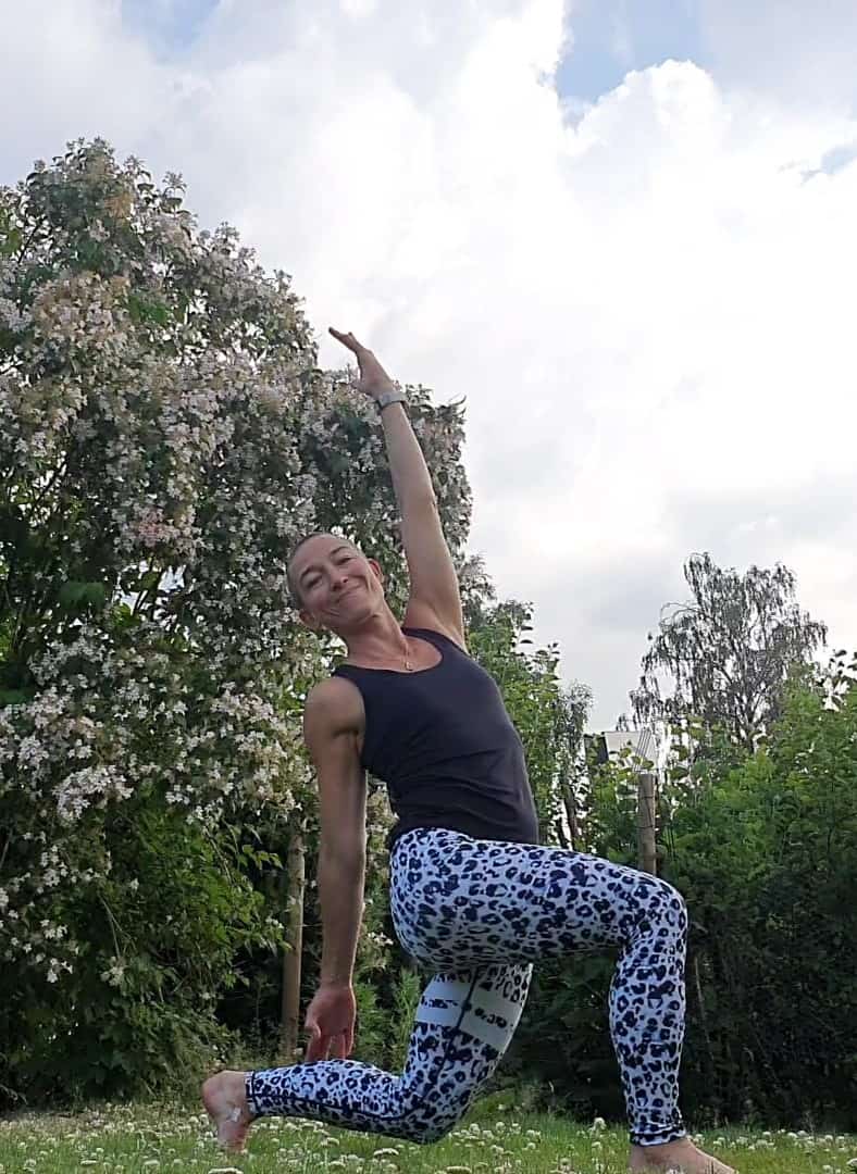 lunge stretch